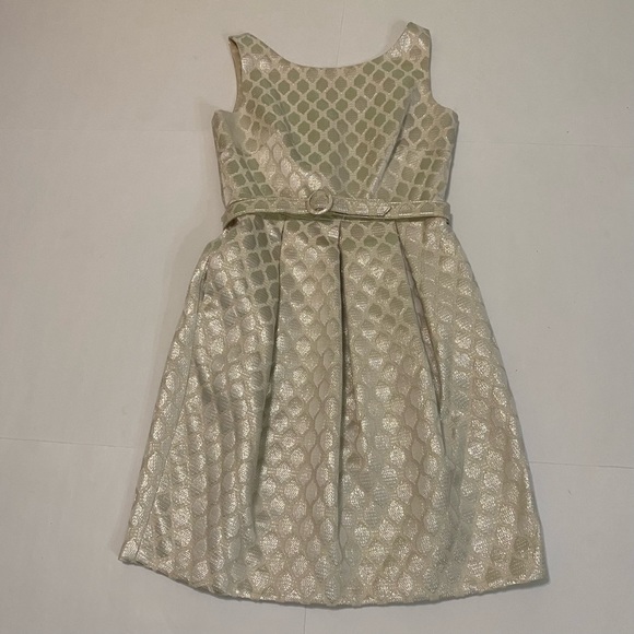 Eliza J Dresses & Skirts - Eliza J Vintage dress cream & silver size 4